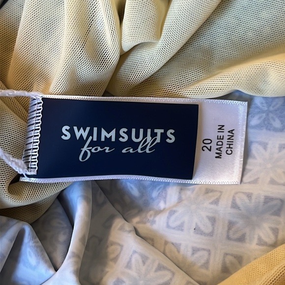 Swimsuits for all Crest Tie Front Underwire Swimdress - Picture 10 of 14